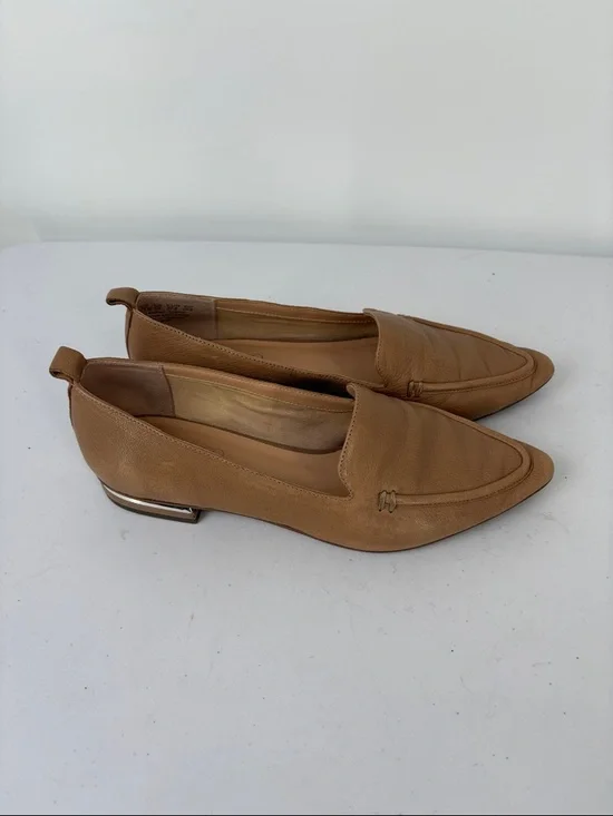 👗 Franco Sarto Susie Tan Leather Pointed Toe Loafers w silver detail heels - Picture 3 of 8